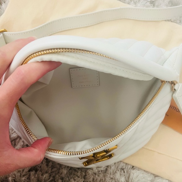 SOLD Louis Vuitton New Wave bum bag - Picture 6 of 7
